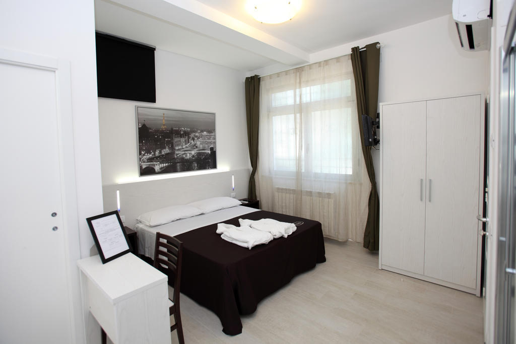 Orchidea Rooms & Suites Civitanova Marche Room photo